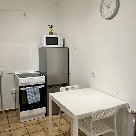 Naehe Audi - Ganze Wohnung, Kueche, Wlan, Terrasse *