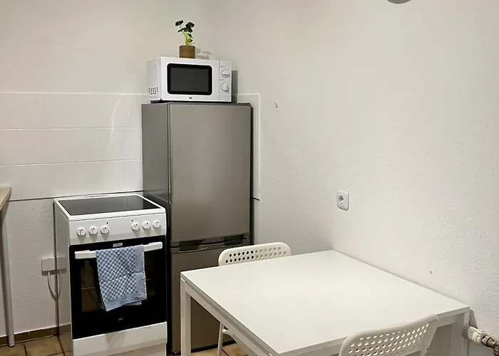 L5 - Ganze Wohnung, Kueche, Bad, Wlan, Terrasse *